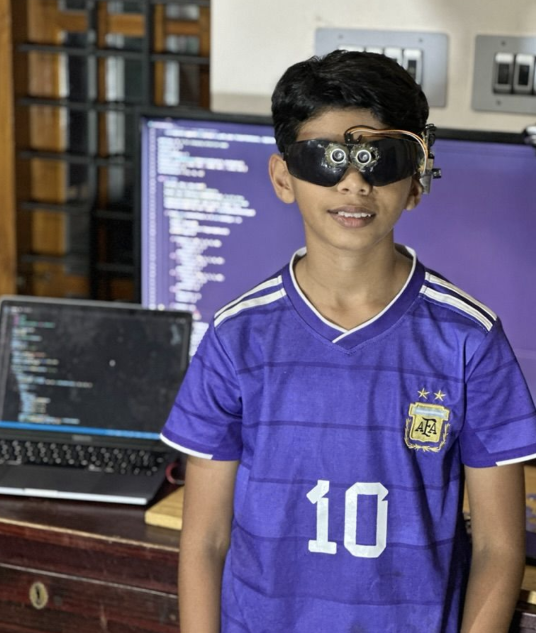 Riza Mohamed wearing smart goggles built on Raspberry Pi Zero Dubai competition winner