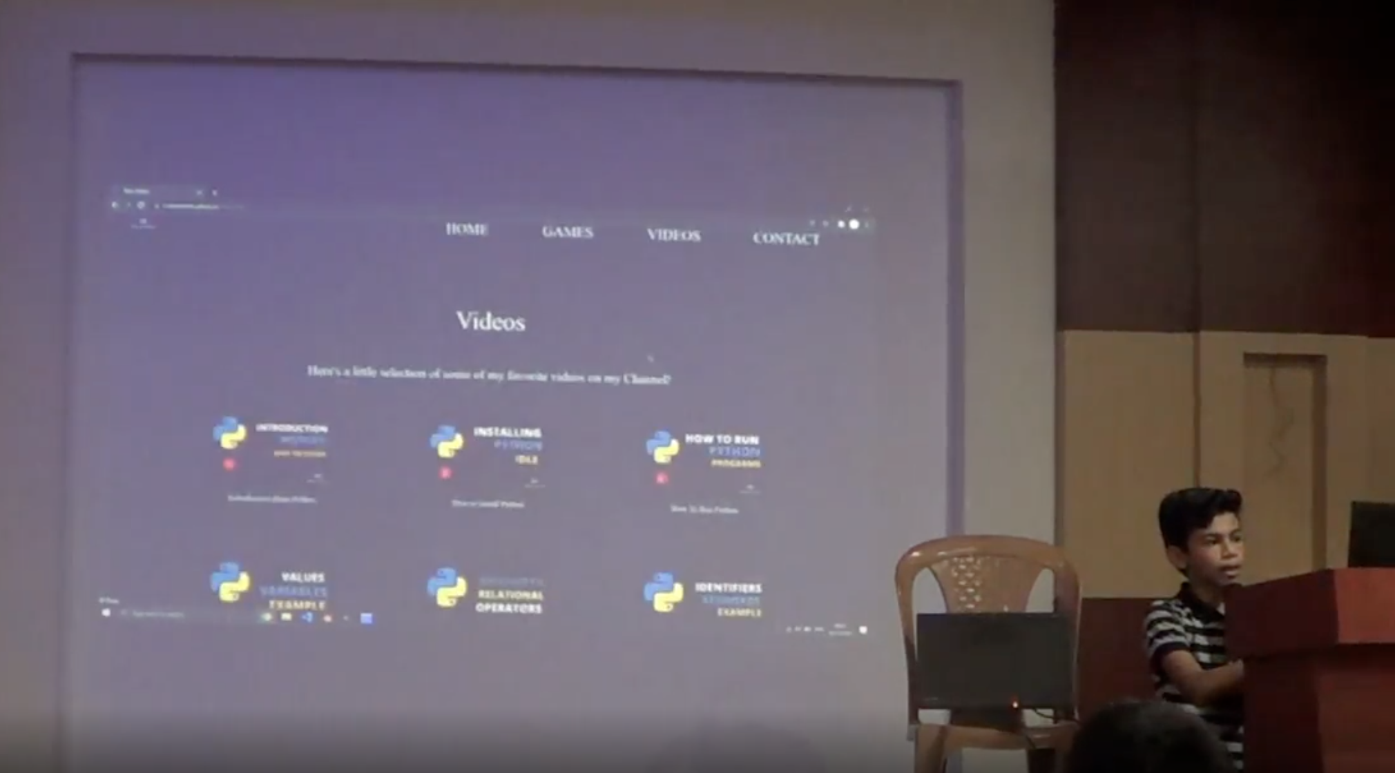 Riza Mohamed presenting his website at event Kerala India